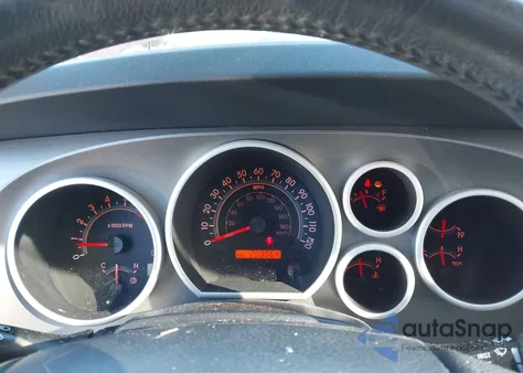 2014 Toyota Sequoia Sr5 5.7L V8 z USA, uszkodzony, nr VIN 5TDBY5G12ES096277